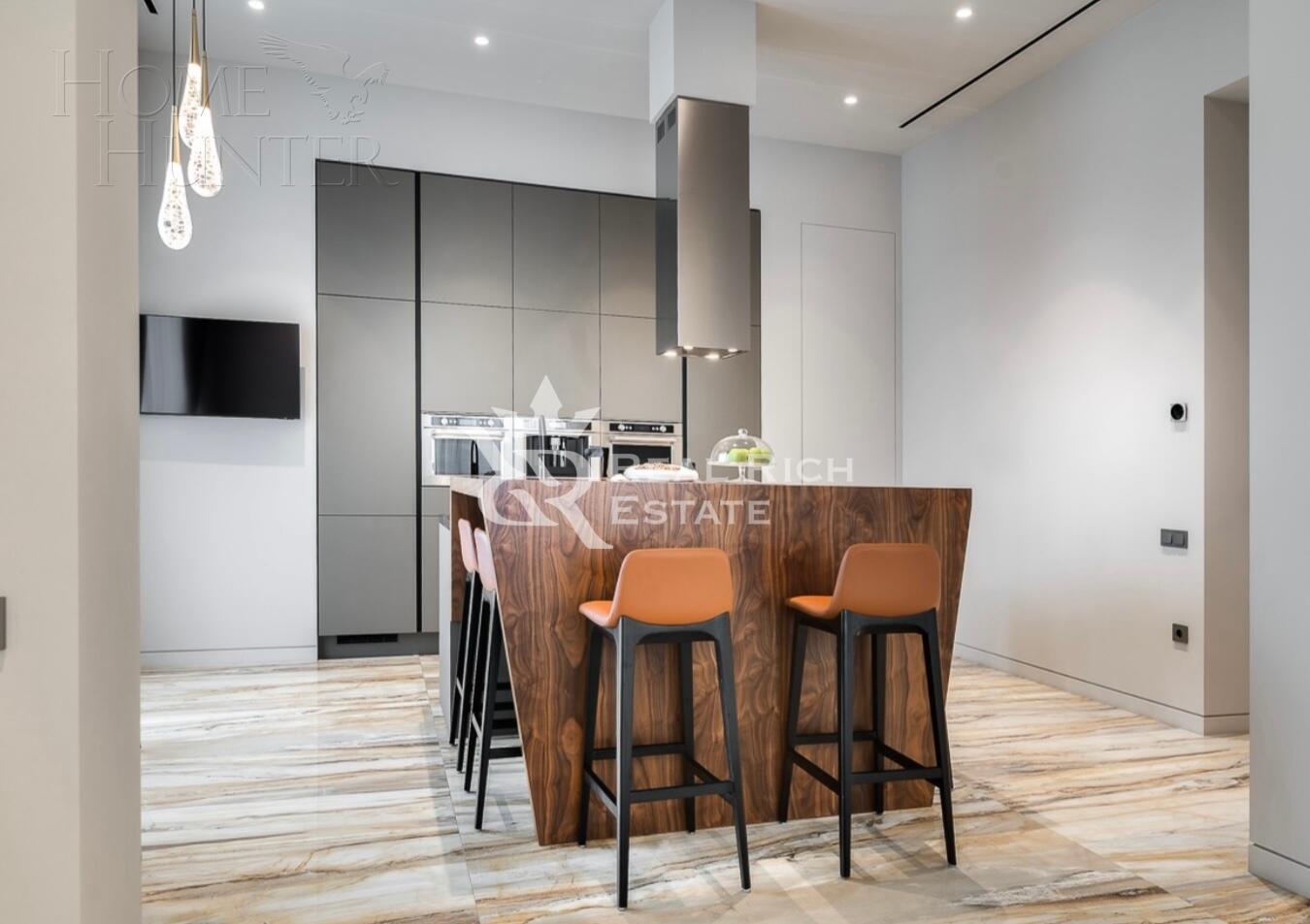 3-этажный коттедж 1 200 м² с отделкой