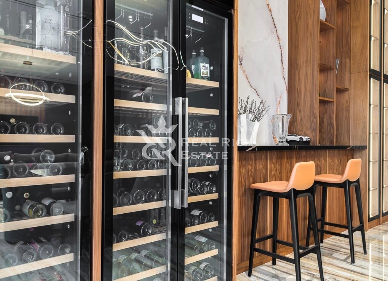 3-этажный коттедж 1 200 м² с отделкой