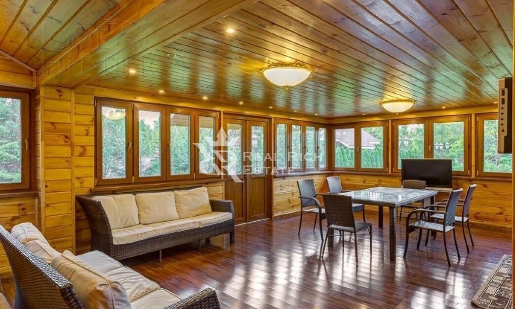 2-этажный коттедж 390 м² с отделкой