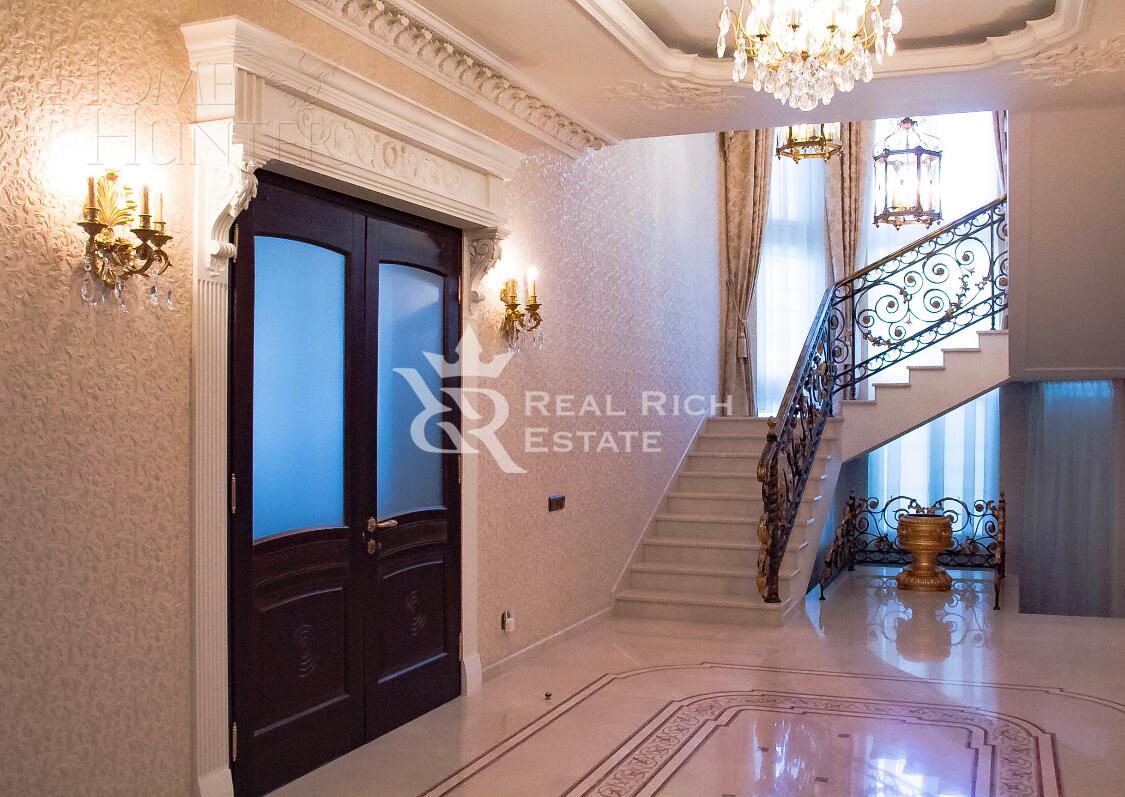 2-этажный коттедж 590 м² с отделкой