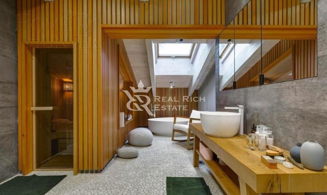 2-этажный коттедж 450 м² с отделкой