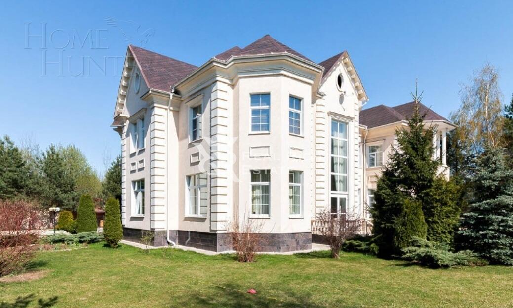 2-этажный коттедж 650 м² с отделкой