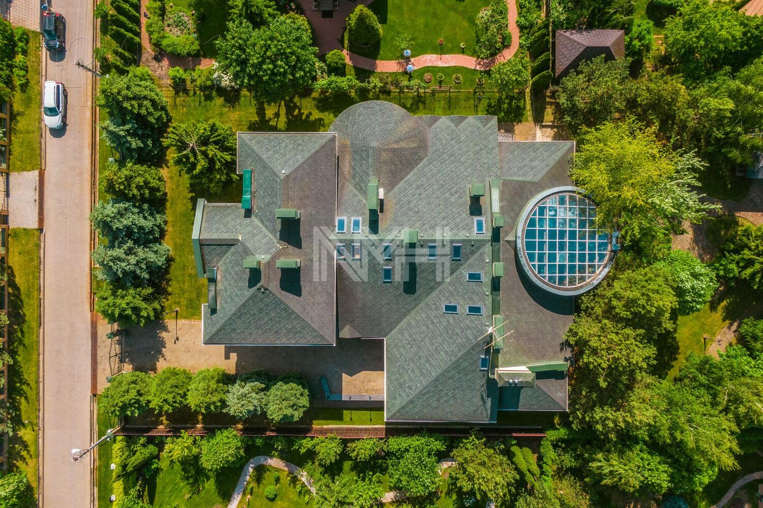 2-этажный коттедж 810 м² с отделкой