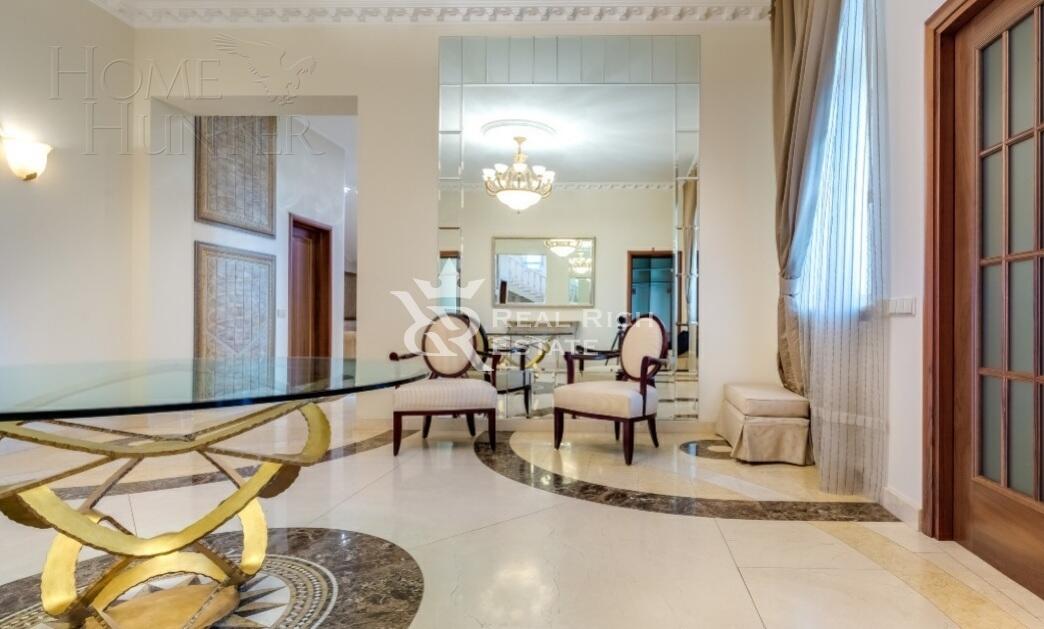 2-этажный коттедж 1 050 м² с отделкой