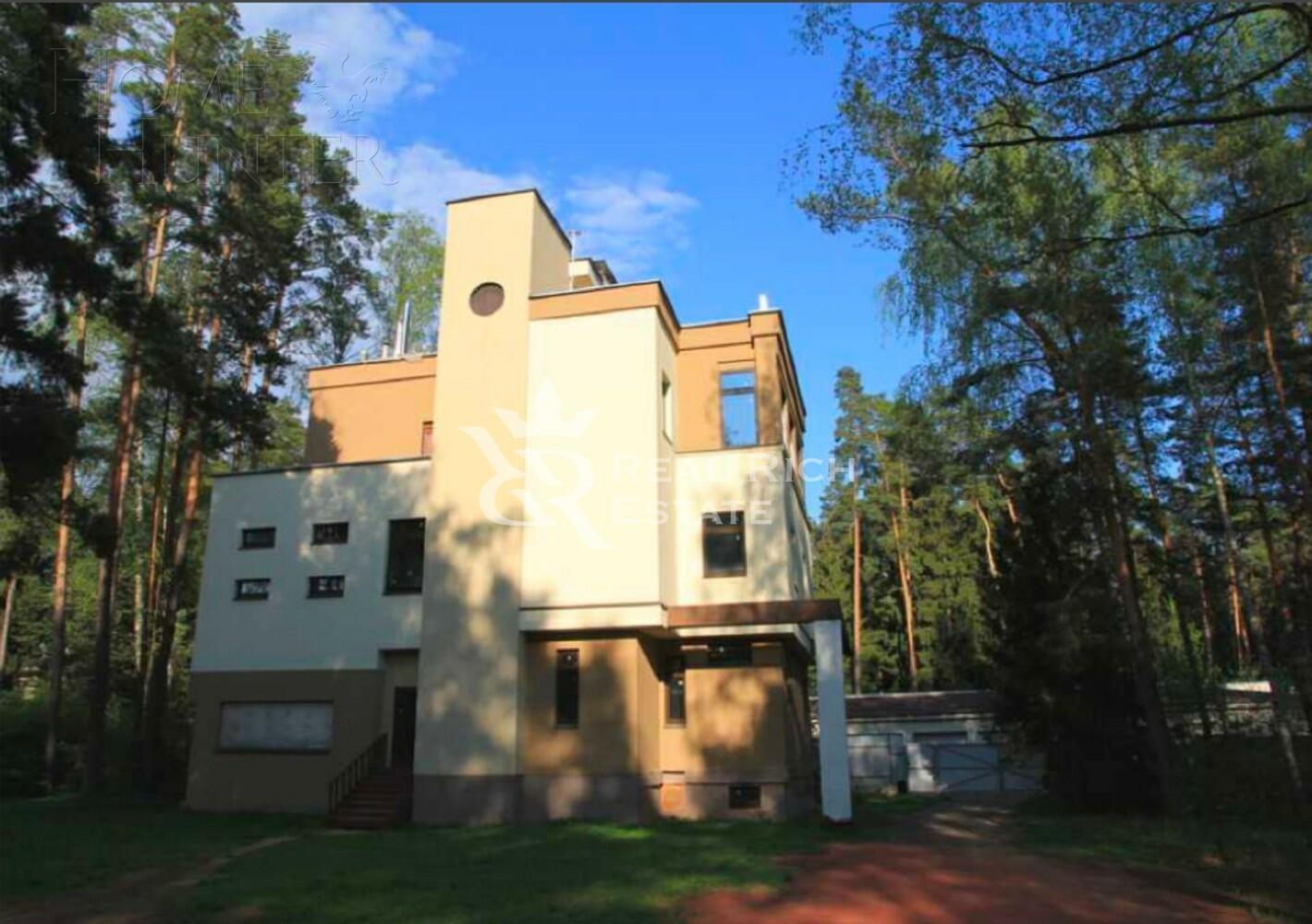 2-этажный коттедж 740 м² с отделкой