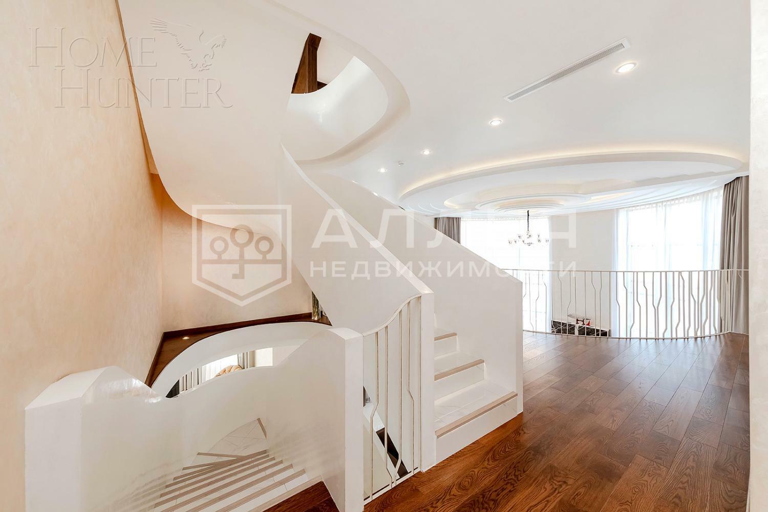 2-этажный коттедж 300 м² с отделкой