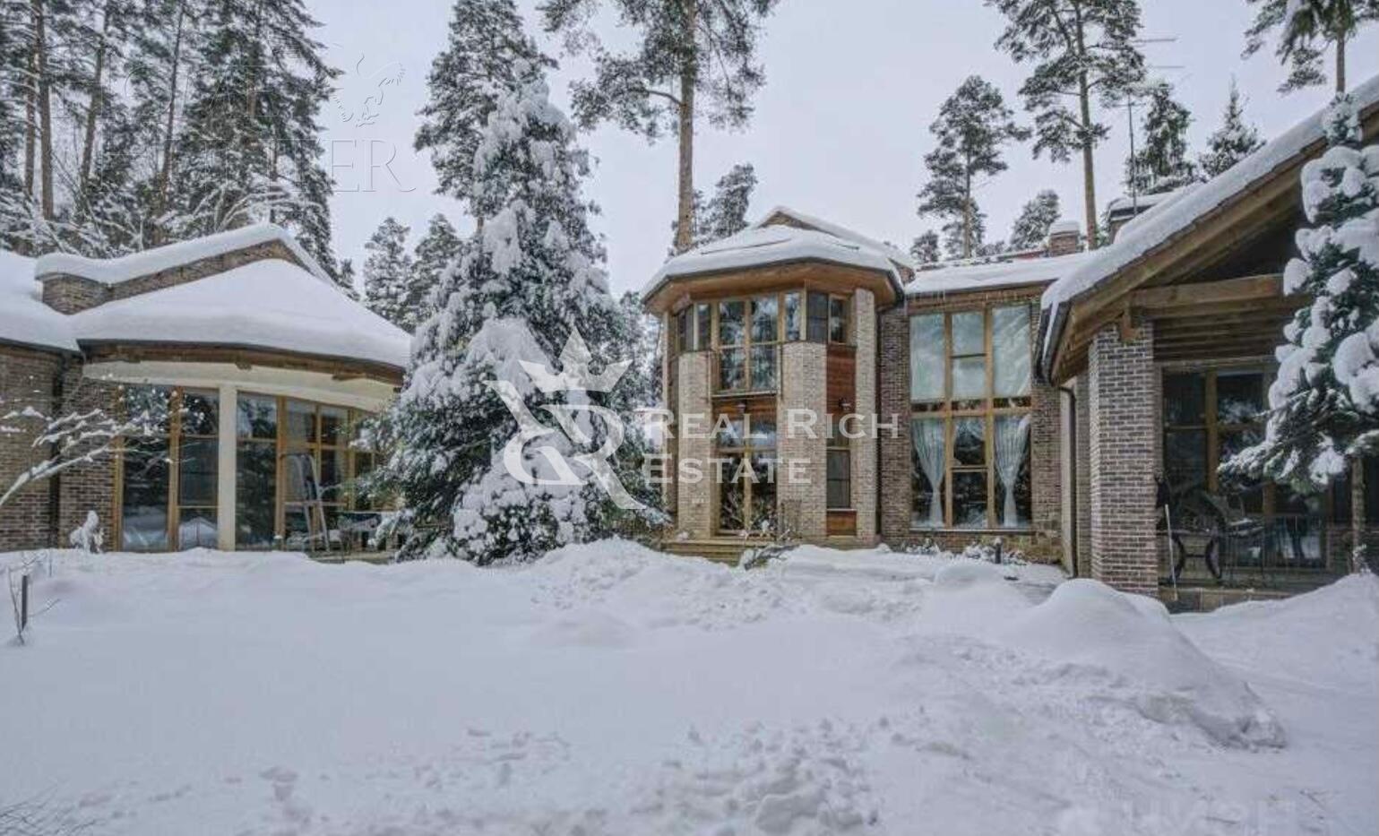 2-этажный коттедж 600 м² с отделкой