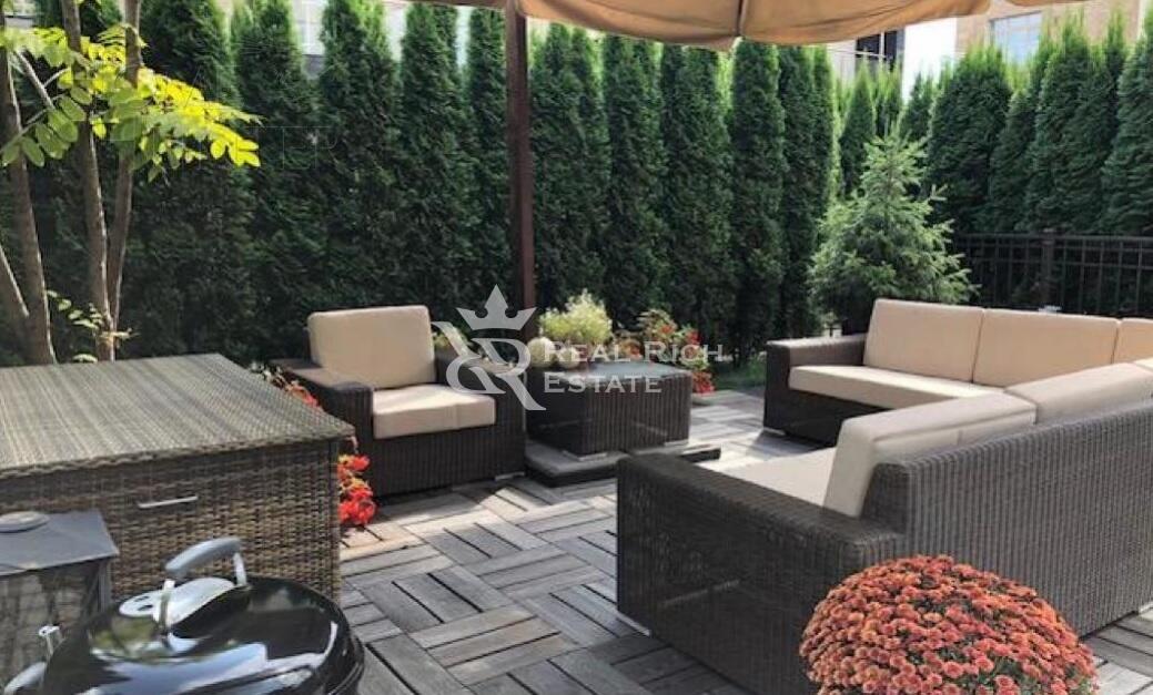 3-этажный таунхаус 291 м² с отделкой