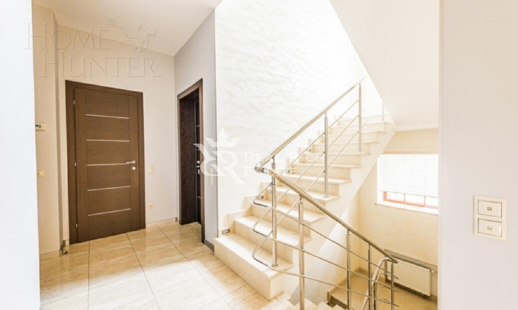 2-этажный коттедж 600 м² без отделки