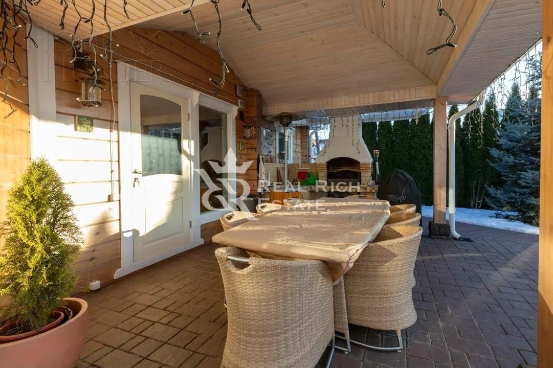 3-этажный коттедж 700 м² с отделкой