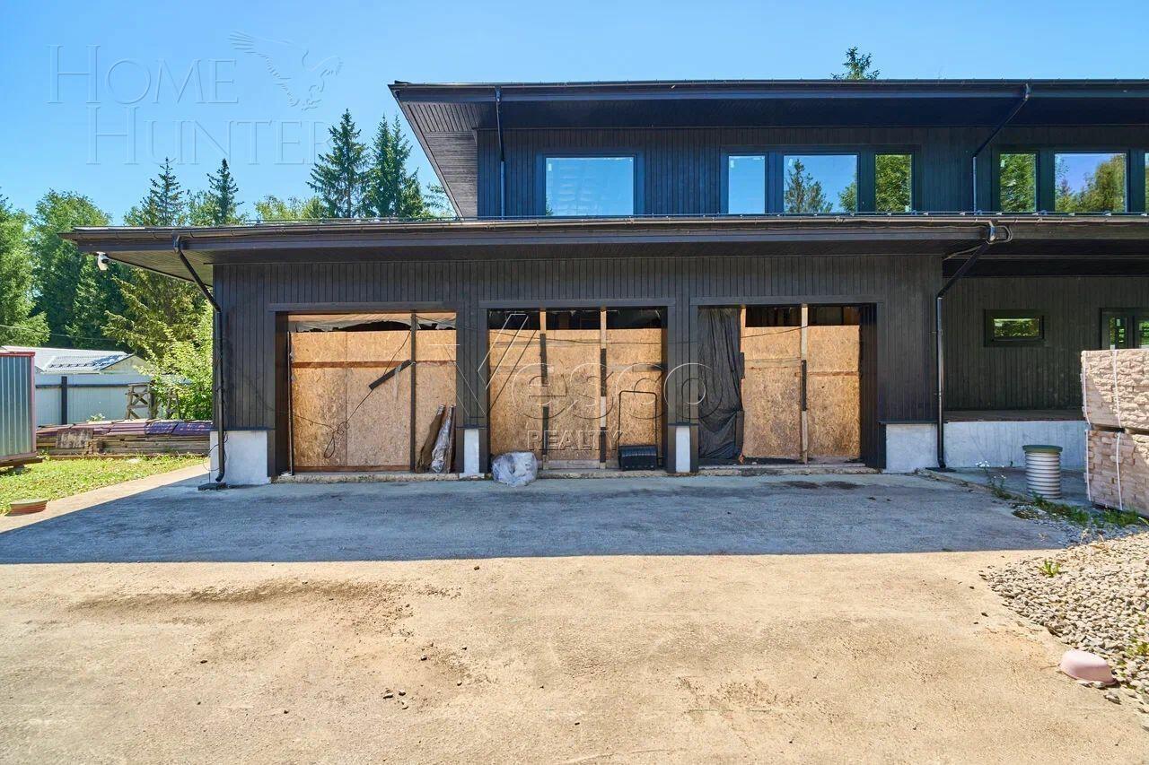 2-этажный коттедж 945 м² без отделки