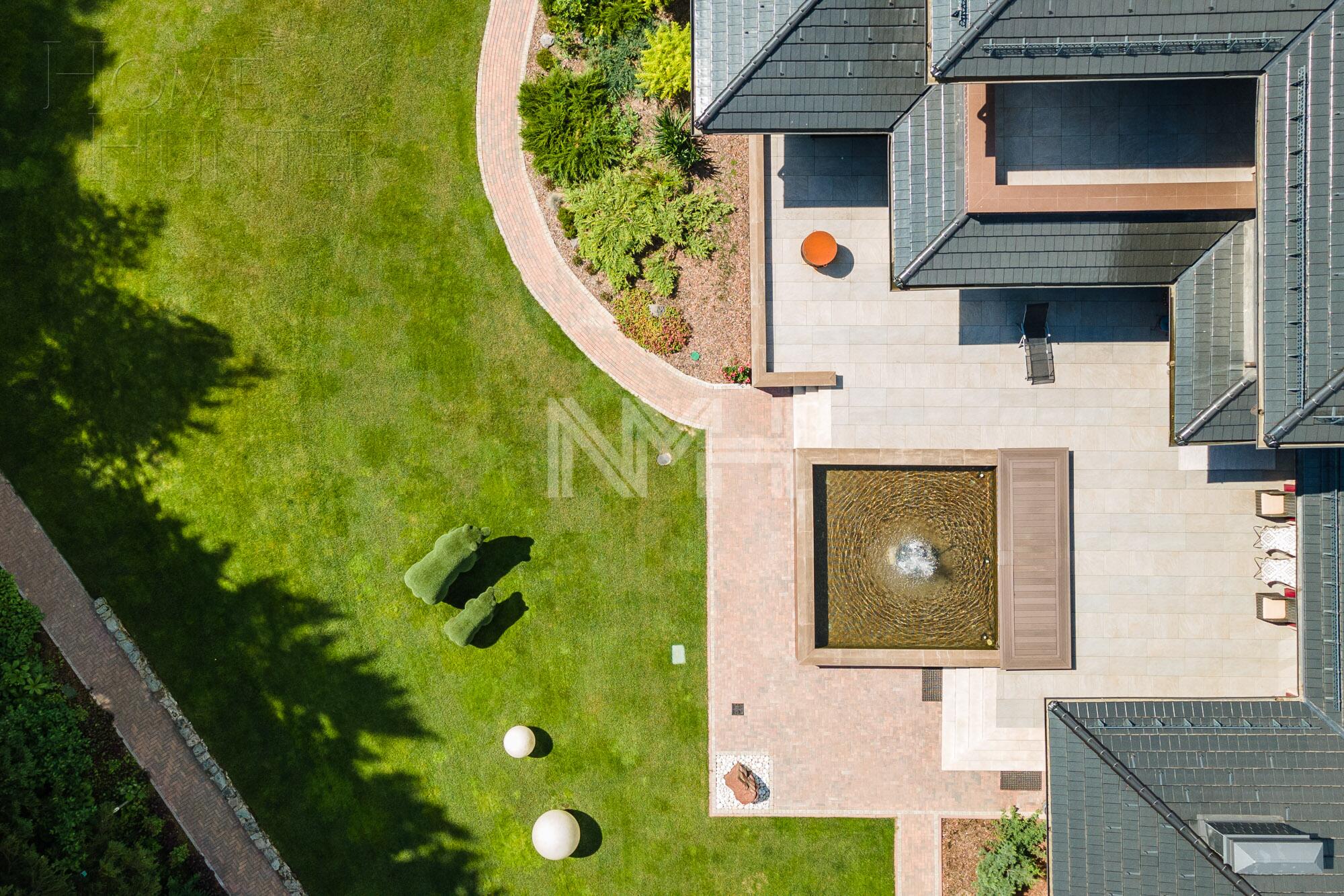 2-этажный коттедж 655 м² с отделкой