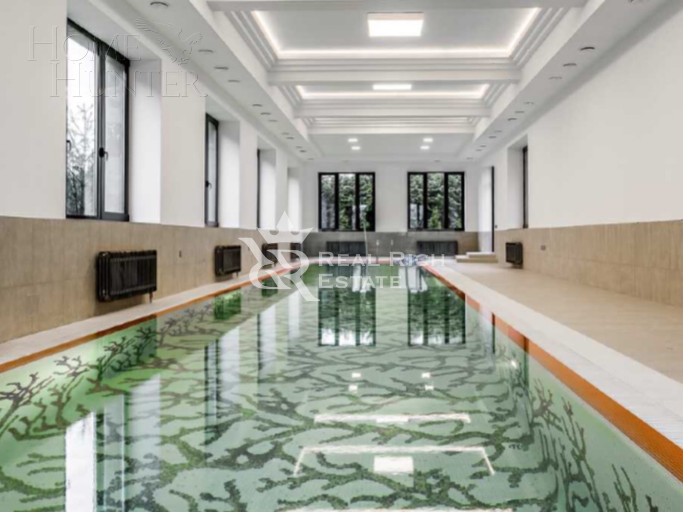 2-этажный коттедж 1 365 м² с отделкой