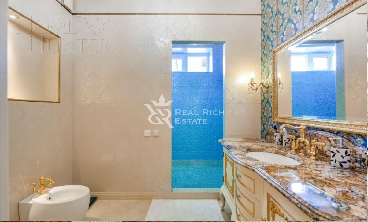 2-этажный коттедж 1 000 м² с отделкой