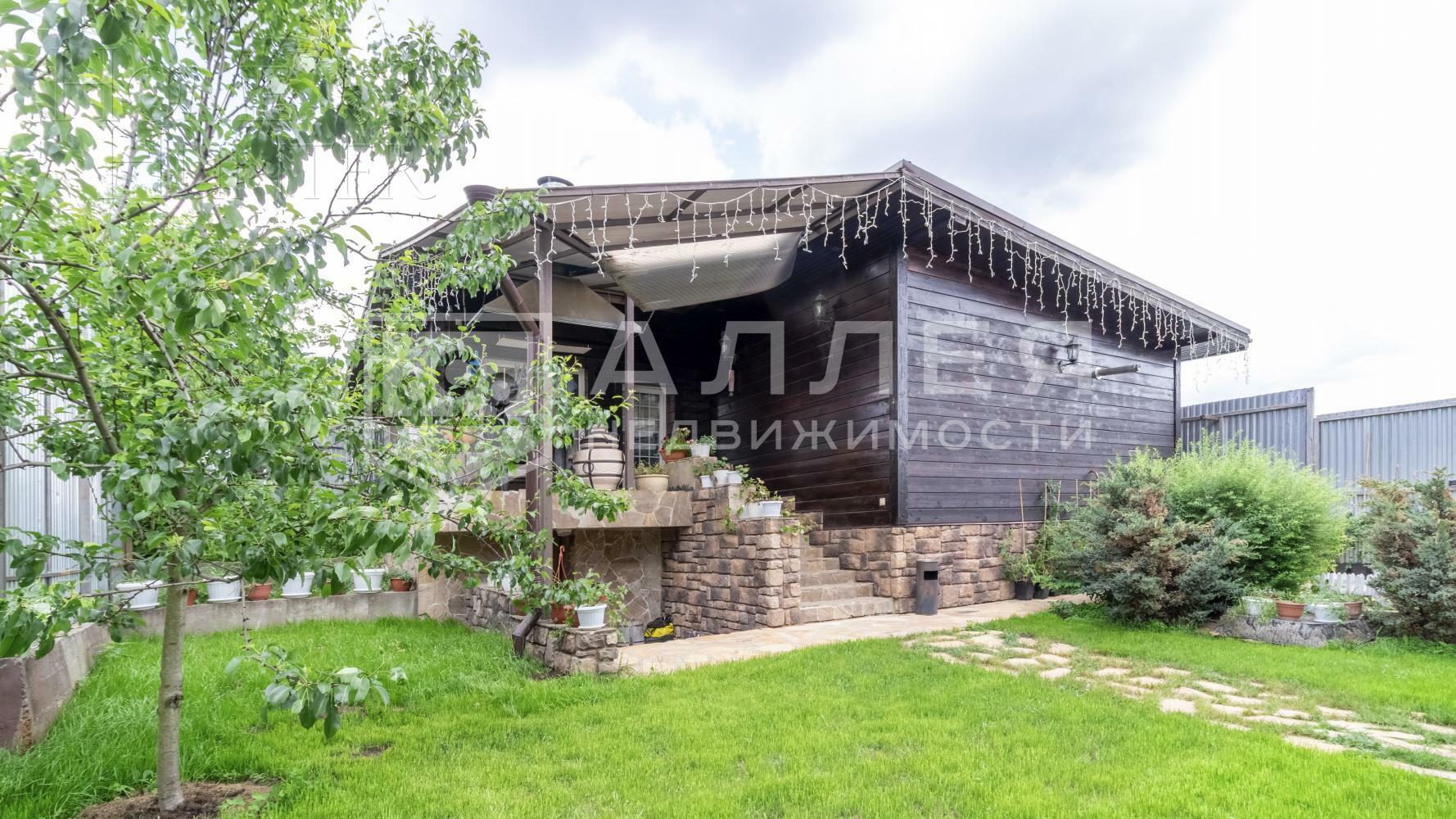 3-этажный коттедж 360 м² без отделки