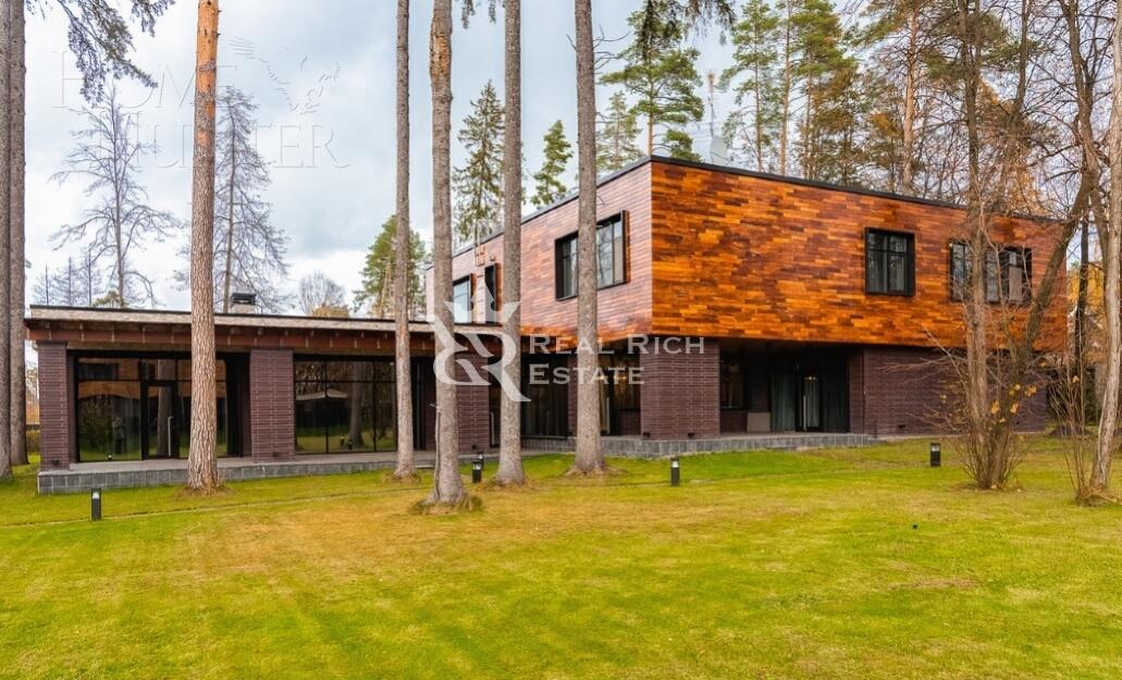 2-этажный коттедж 670 м² с отделкой