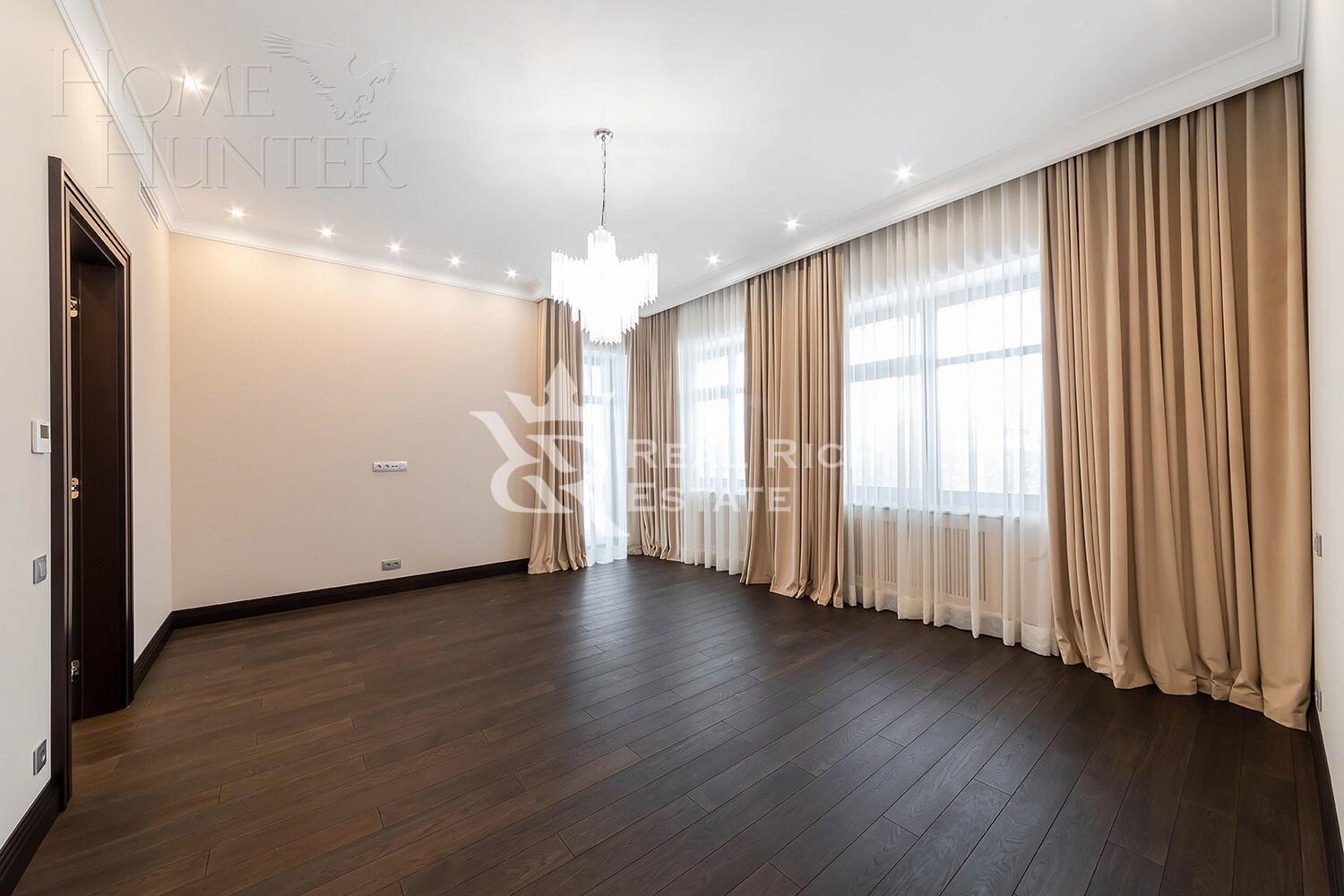 2-этажный коттедж 1 017.21 м² с отделкой