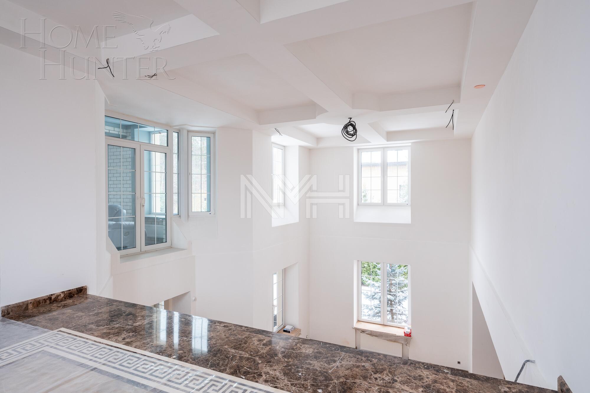 3-этажный коттедж 1 162 м² с отделкой