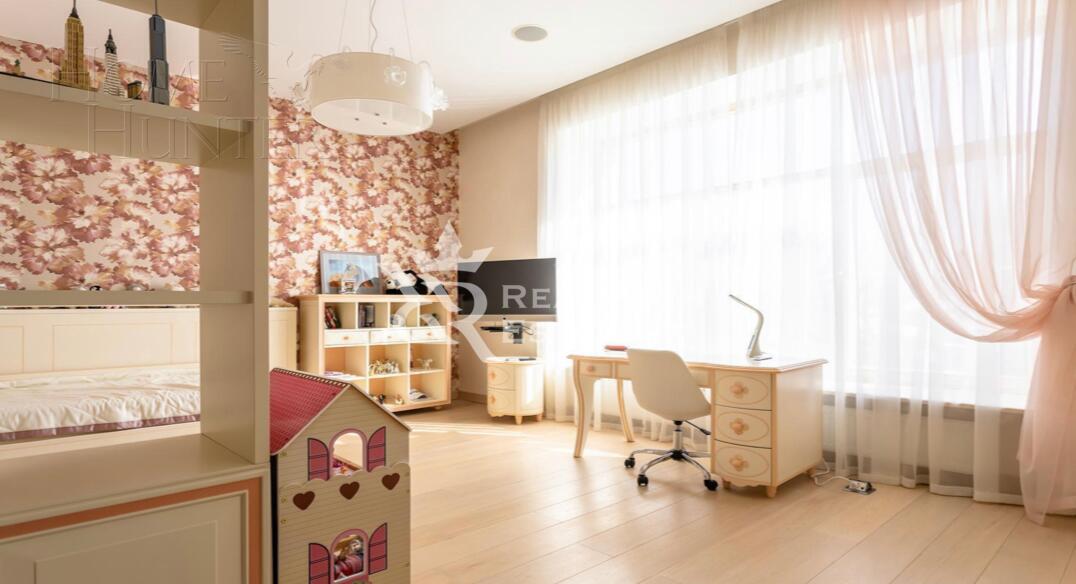 2-этажный коттедж 550 м² с отделкой