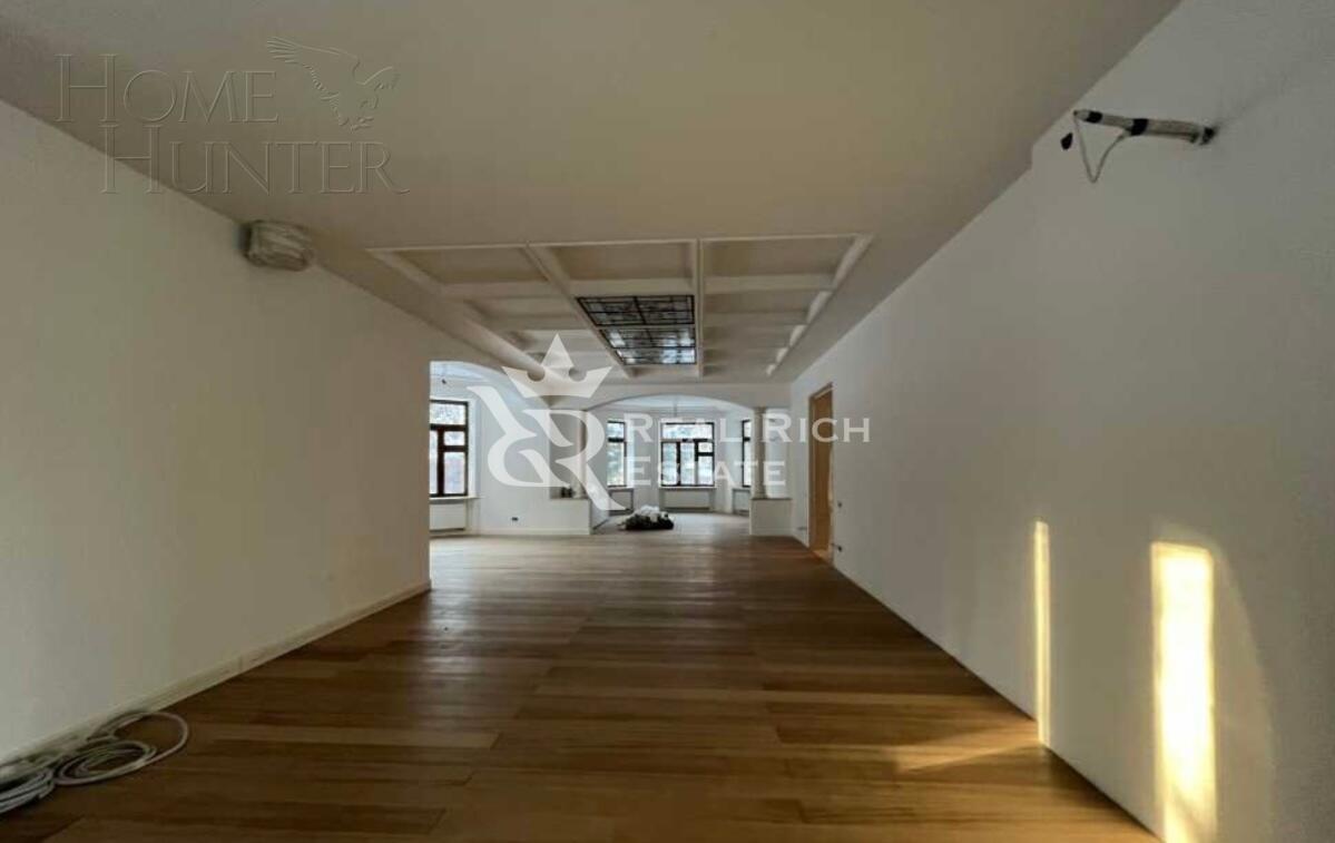 2-этажный коттедж 1 540 м² с отделкой