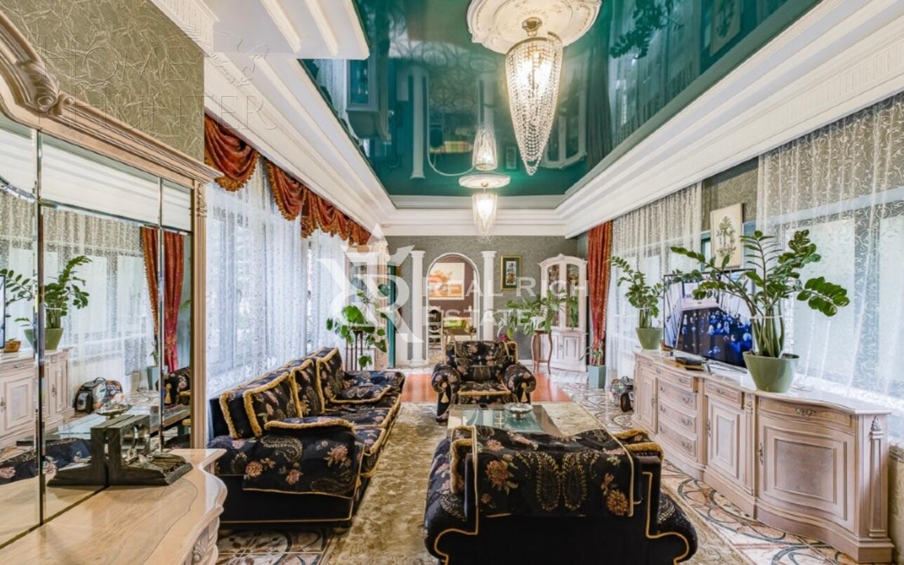 2-этажный коттедж 750 м² с отделкой