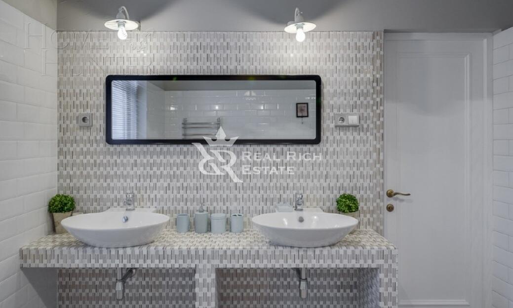 2-этажный коттедж 700 м² с отделкой