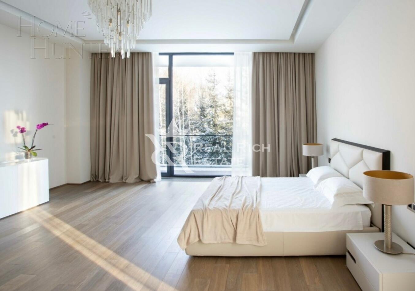 2-этажный коттедж 900 м² с отделкой