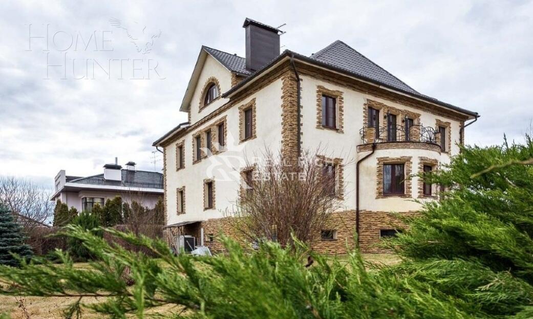 2-этажный коттедж 700 м² с отделкой