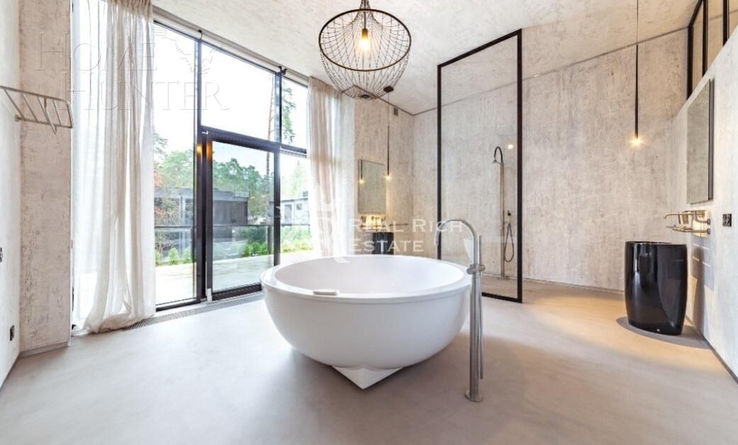 2-этажный коттедж 680 м² с отделкой