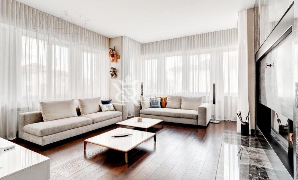 2-этажный коттедж 438 м² с отделкой