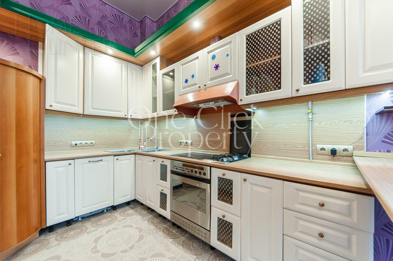 8-КОМН. КВАРТИРА С ОТДЕЛКОЙ 324.6 М² НА 3 ЭТАЖЕ
