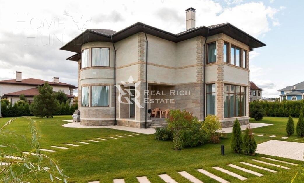 2-этажный коттедж 438 м² с отделкой