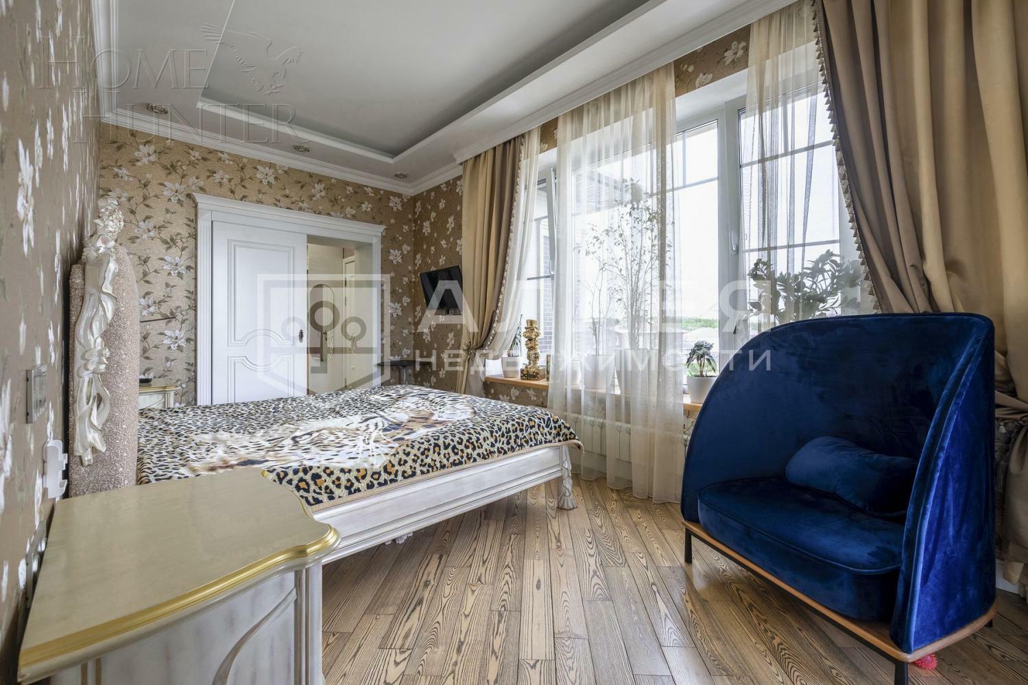 2-этажный коттедж 270 м² с отделкой