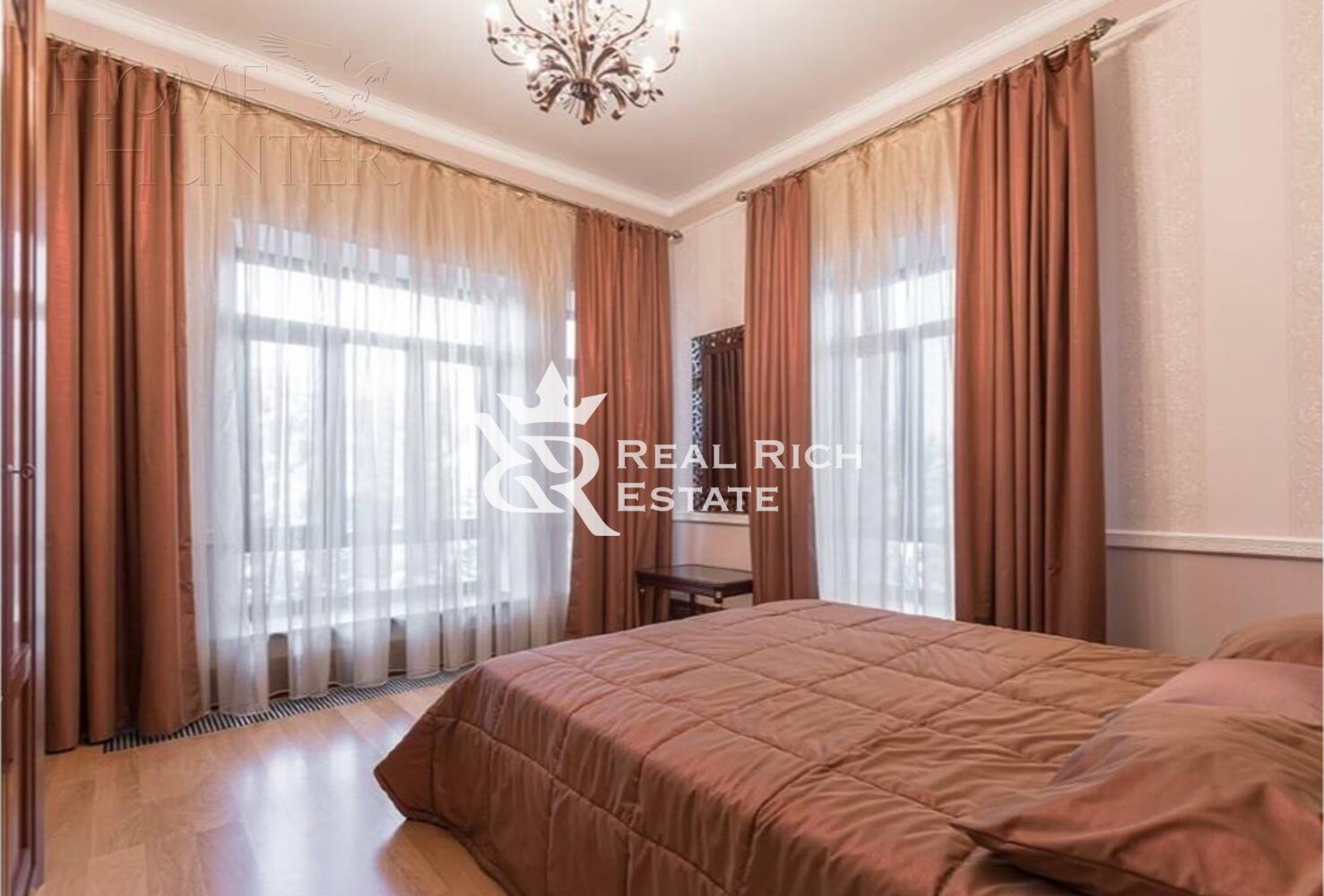 3-этажный коттедж 450 м² с отделкой