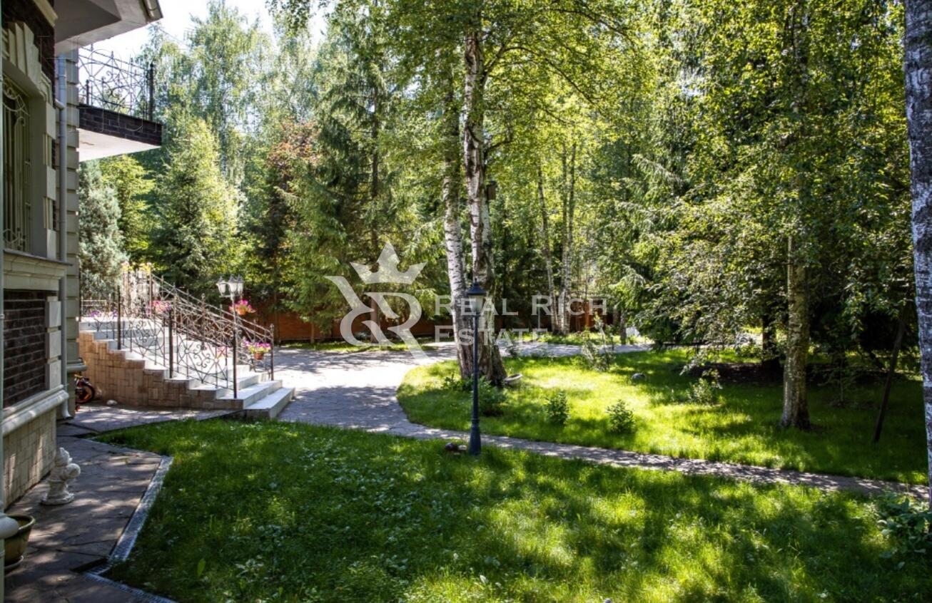 2-этажный коттедж 750 м² с отделкой