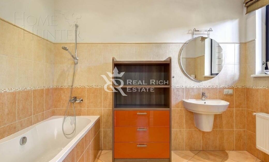 2-этажный коттедж 450 м² с отделкой