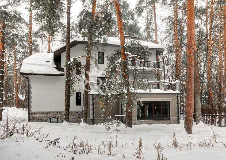 2-этажный коттедж 650 м² с отделкой