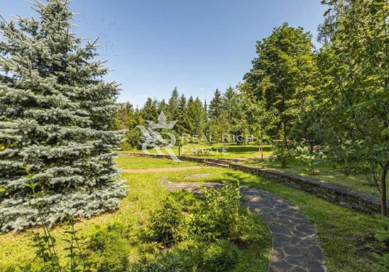 2-этажный коттедж 850 м² с отделкой