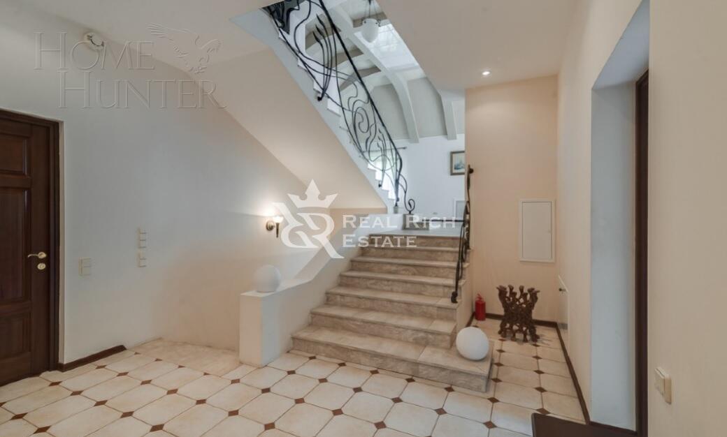 2-этажный коттедж 650 м² с отделкой