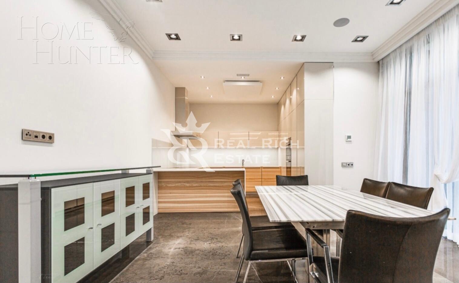 2-этажный коттедж 1 700 м² с отделкой