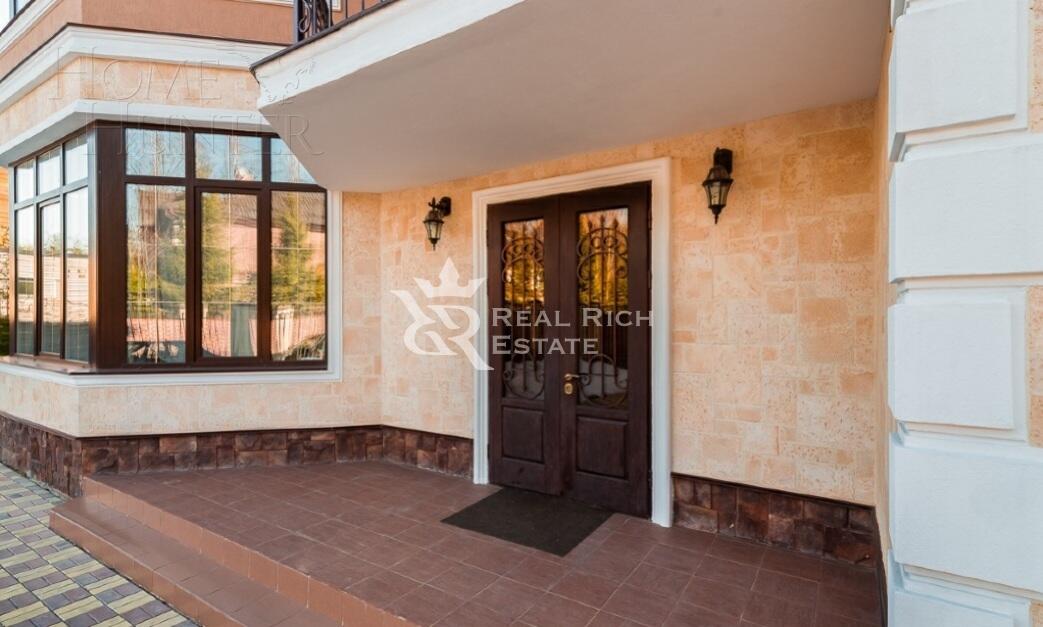 2-этажный коттедж 732 м² с отделкой