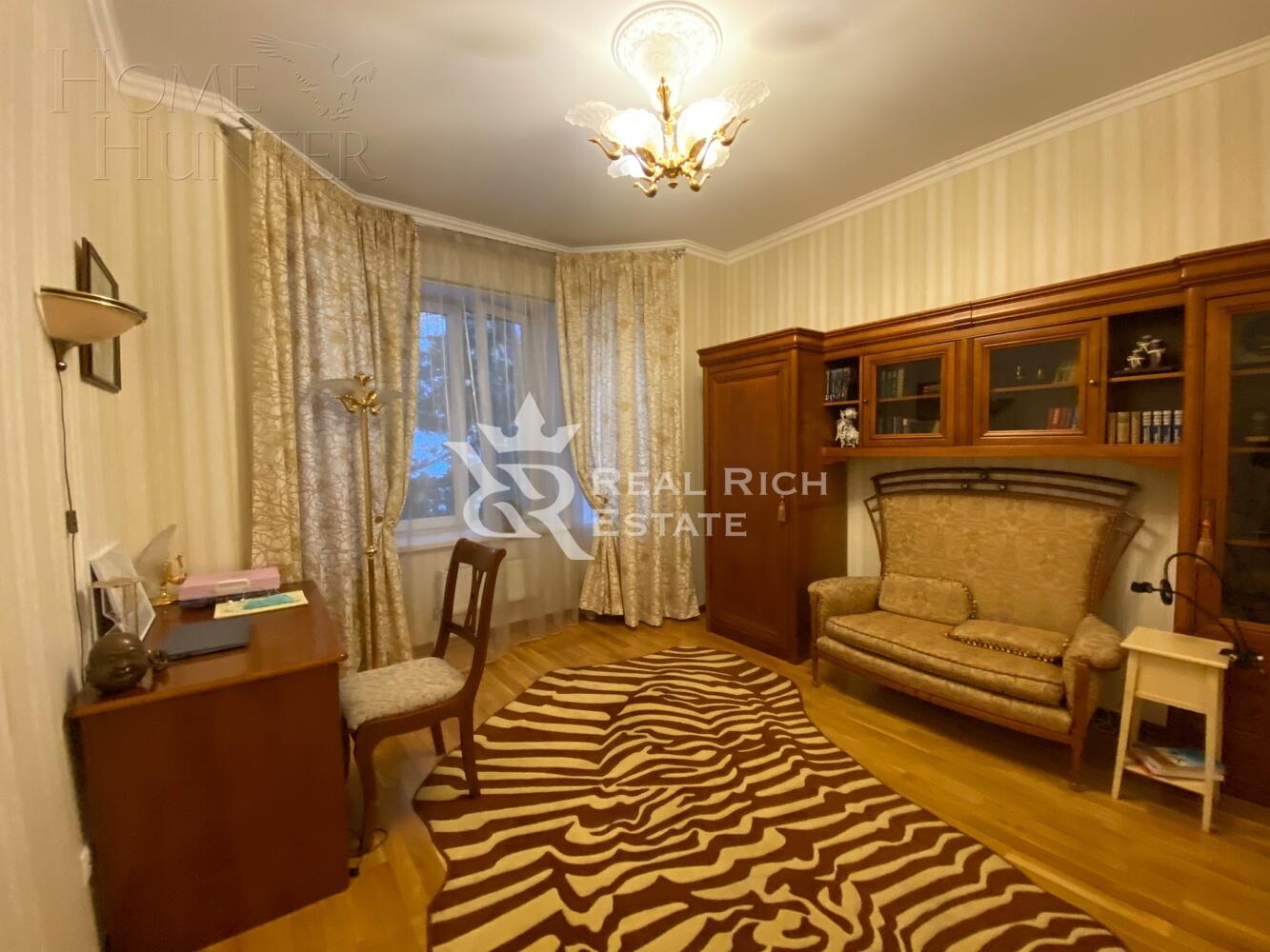 2-этажный коттедж 300 м² с отделкой