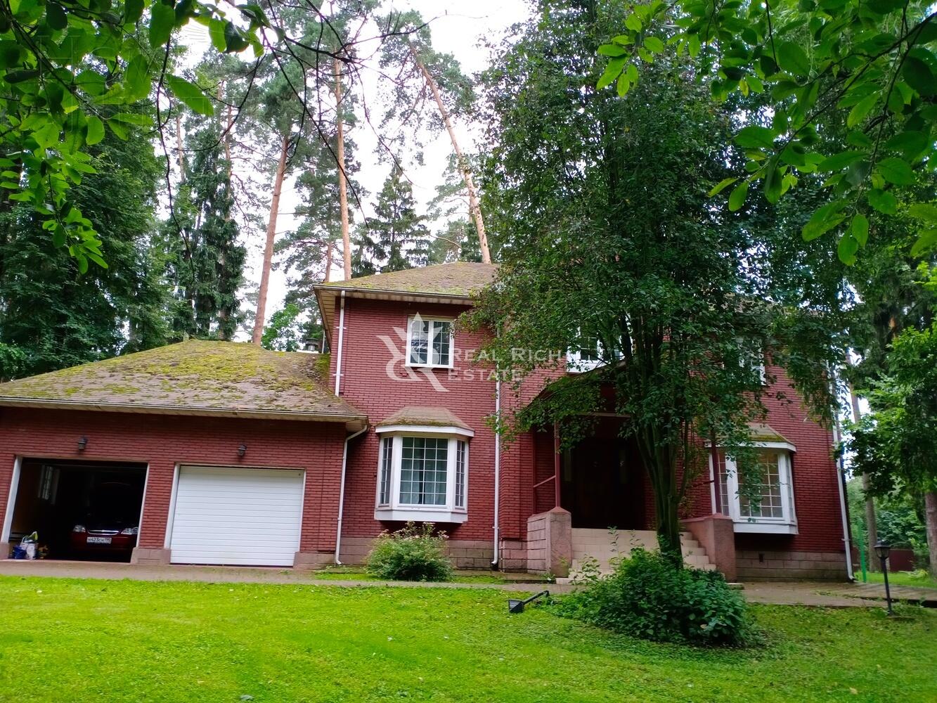 2-этажный коттедж 283 м² с отделкой