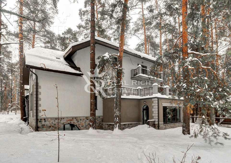 2-этажный коттедж 650 м² с отделкой