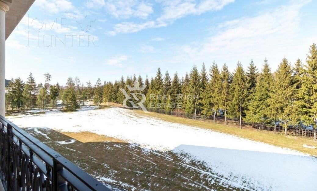 2-этажный коттедж 2 800 м² без отделки