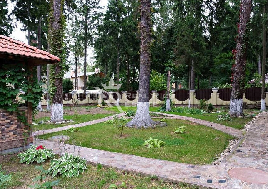 2-этажный коттедж 1 065 м² с отделкой