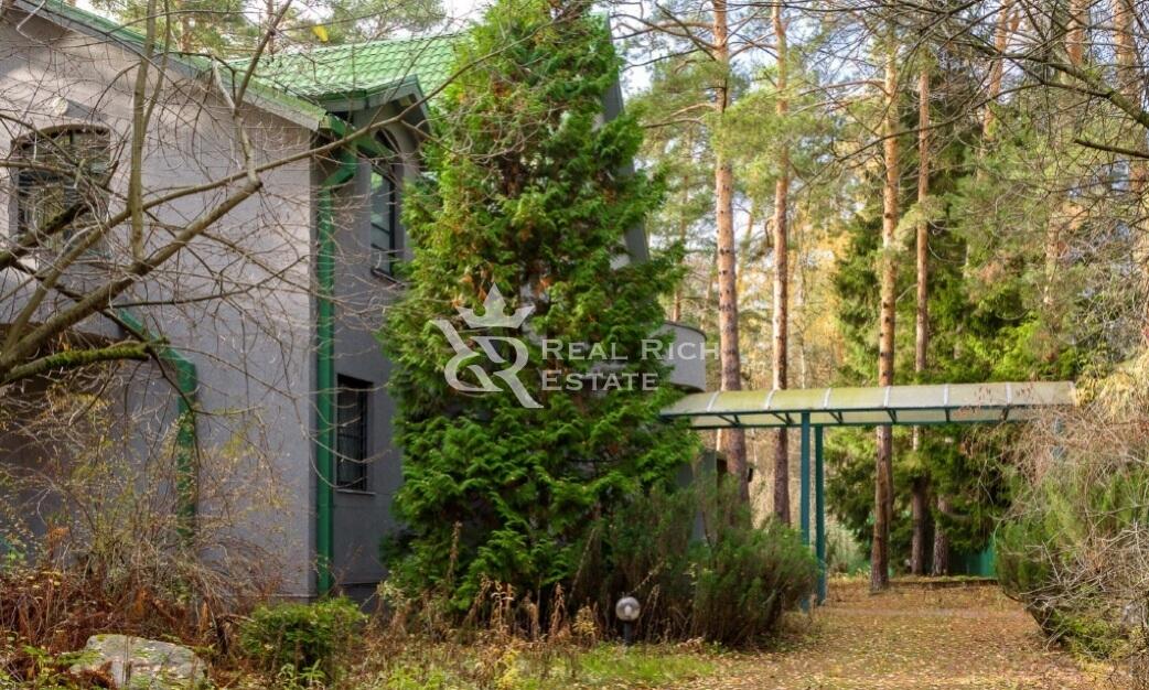 2-этажный коттедж 653 м² с отделкой