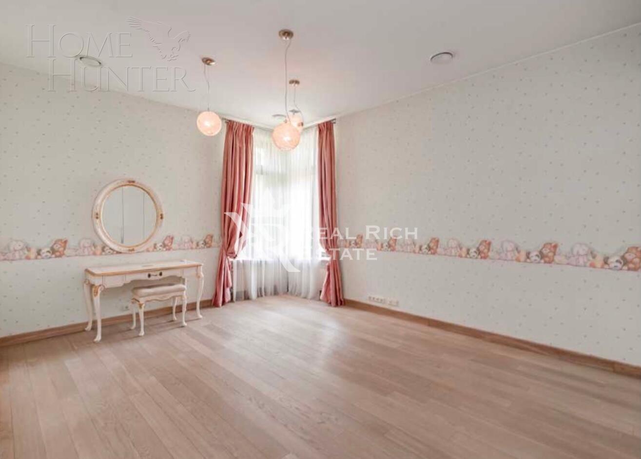 2-этажный коттедж 470 м² с отделкой