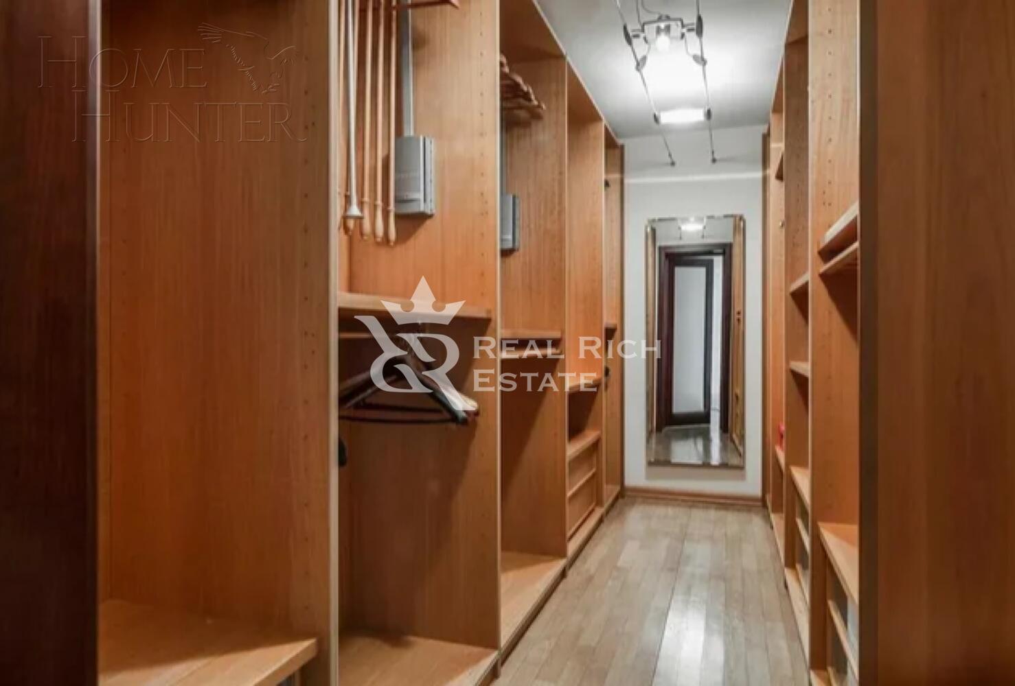 2-этажный коттедж 860 м² с отделкой