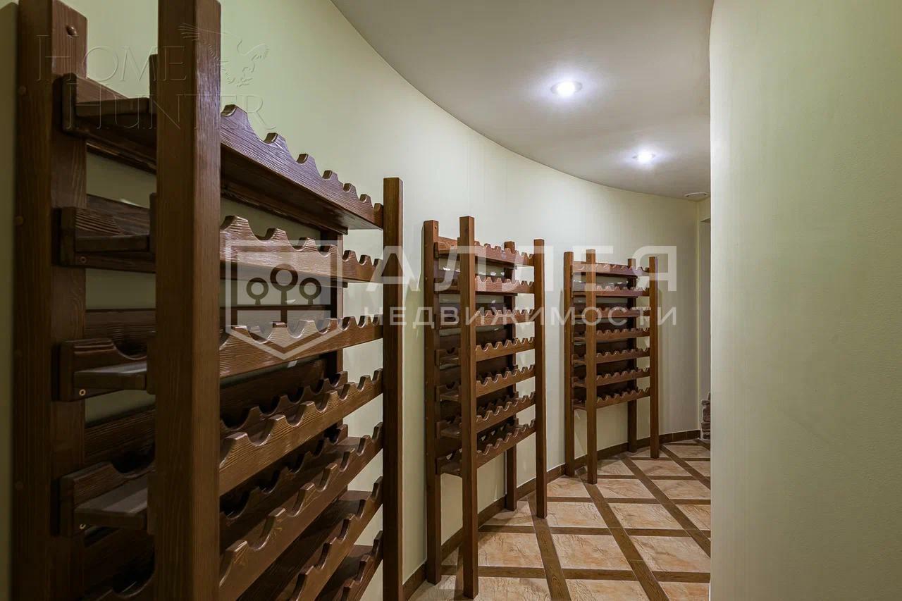 2-этажный коттедж 1 250 м² с отделкой